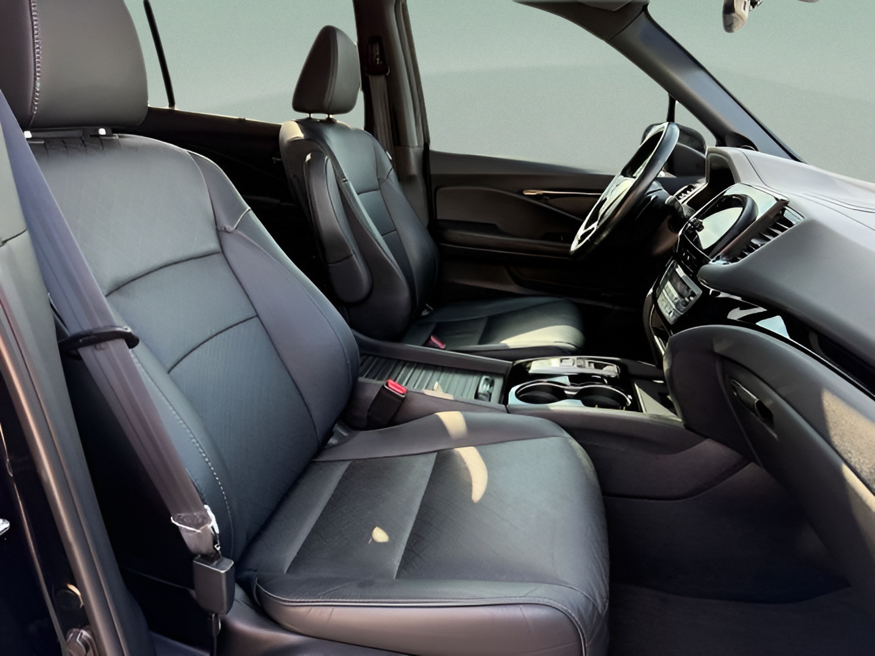 Used 2020 Honda Passport Elite image 27