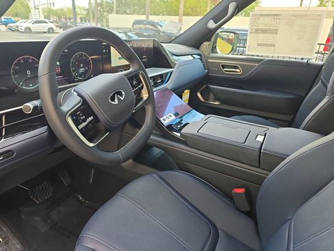 New 2026 INFINITI QX80 4WD image 17