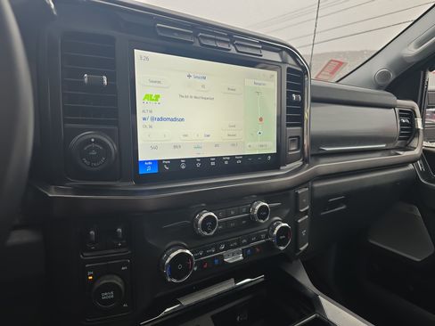 Used 2023 Ford F250 Lariat w/ Lariat Ultimate Package image 27