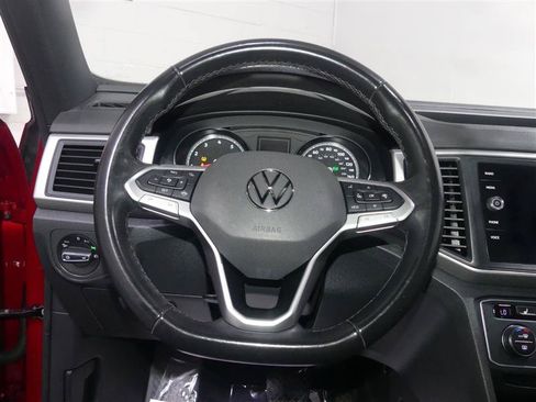 Used 2020 Volkswagen Atlas Cross Sport SE AWD/4WD image 30