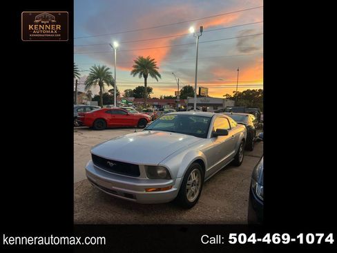 Used 2008 Ford Mustang Premium RWD image 1