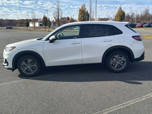 New 2026 Honda HR-V LX image 11