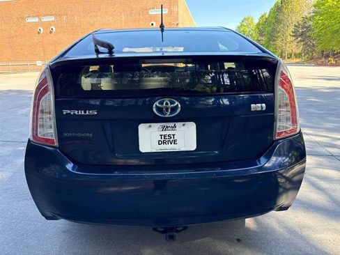 Used 2013 Toyota Prius Two image 2