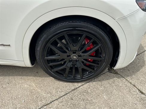 Used 2019 Maserati Levante S GranSport AWD/4WD image 27