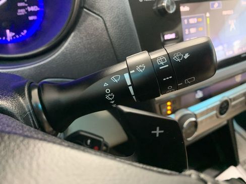 Used 2016 Subaru Outback 2.5i Limited image 35