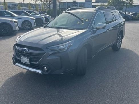 Used 2023 Subaru Outback Touring XT AWD/4WD image 1
