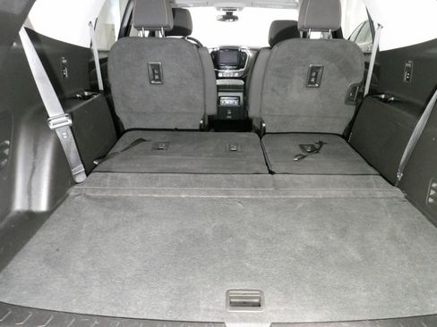 Used 2019 Chevrolet Traverse LT w/ LPO, Floor Liner Package AWD/4WD image 8