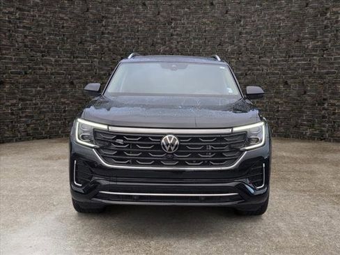 Used 2024 Volkswagen Atlas SEL Premium R-Line image 5