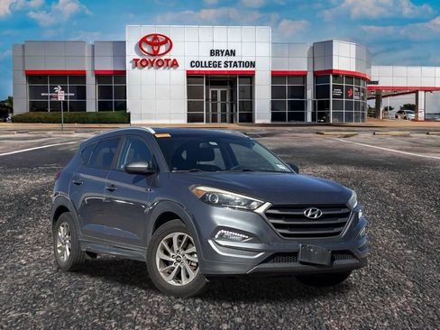 Used 2016 Hyundai Tucson SE w/ Option Group 02 image 1