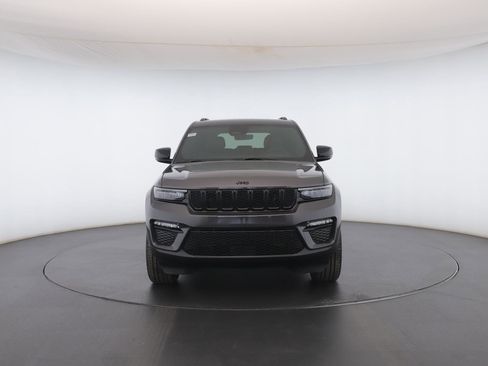 New 2025 Jeep Grand Cherokee Limited w/ Black Appearance Package image 22