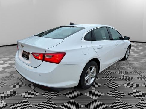 Used 2020 Chevrolet Malibu LS w/ Driver Confidence Package II image 3