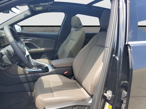 New 2026 Audi Q5 Premium Plus AWD/4WD image 18