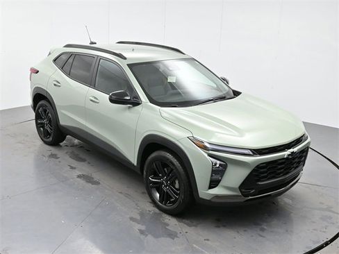 Used 2025 Chevrolet Trax ACTIV w/ Driver Confidence Package image 31