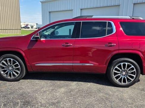 Used 2020 GMC Acadia Denali w/ Denali Ultimate Package AWD/4WD image 9