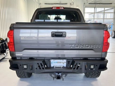 Used 2015 Toyota Tundra SR5 w/ SR5 Upgrade Package image 4