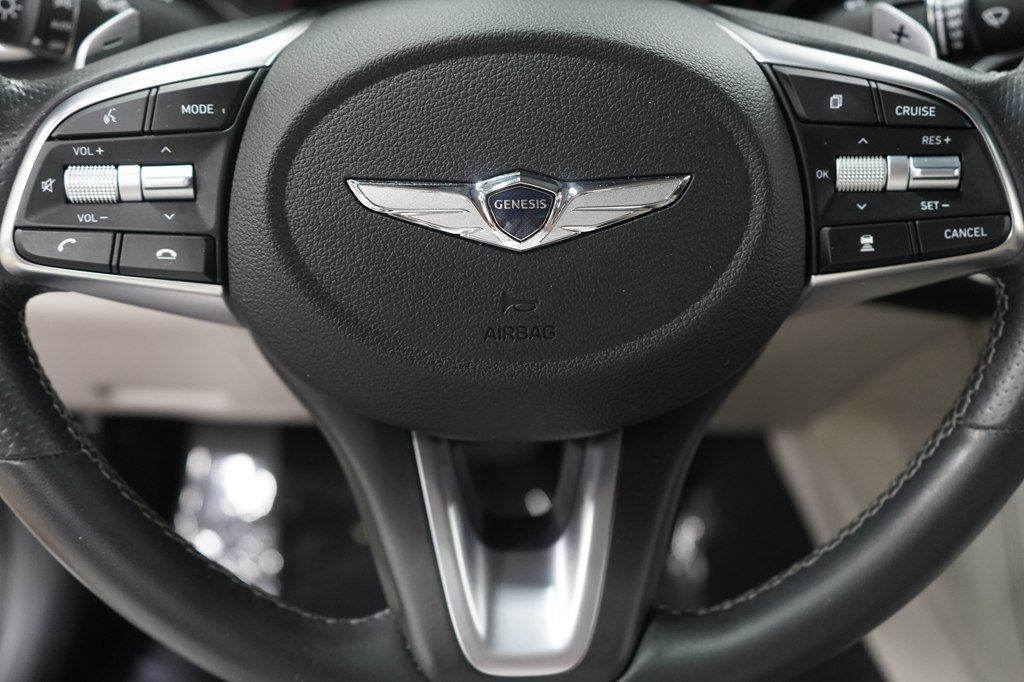 Used 2020 Genesis G70 2.0T RWD image 13