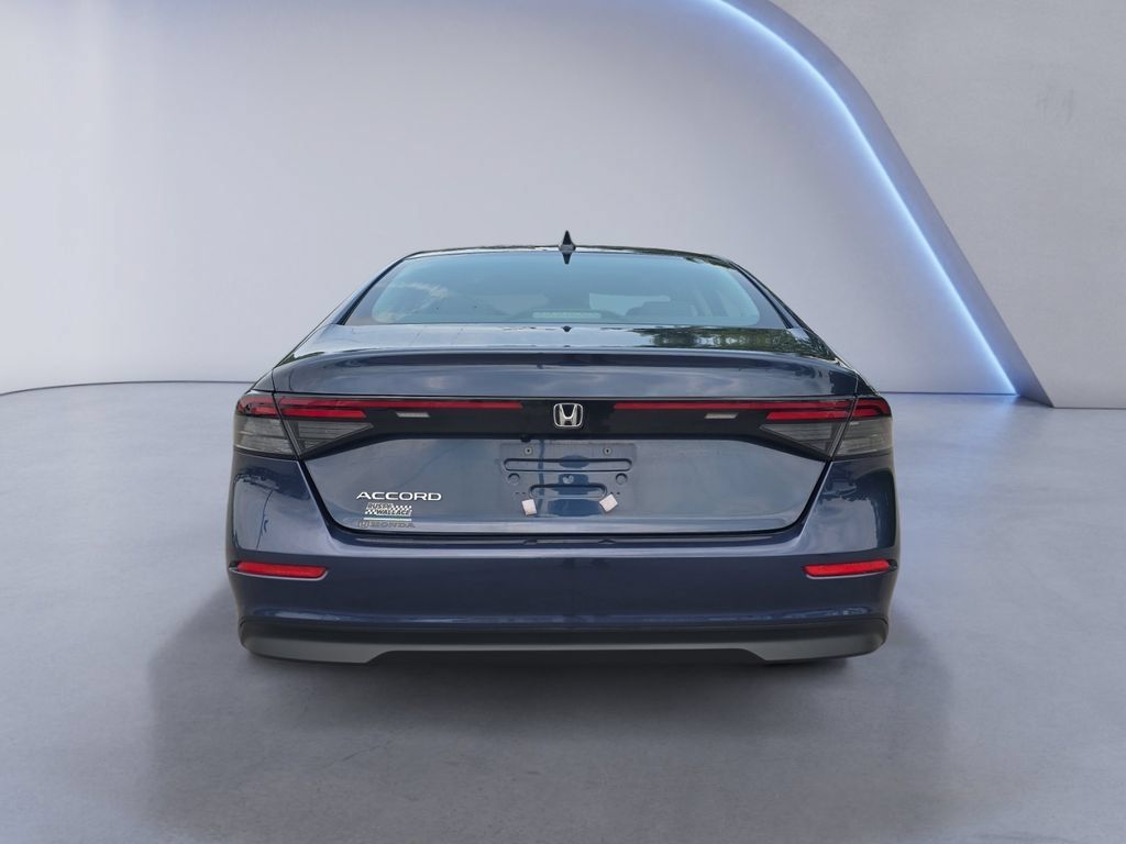 Used 2024 Honda Accord EX image 4