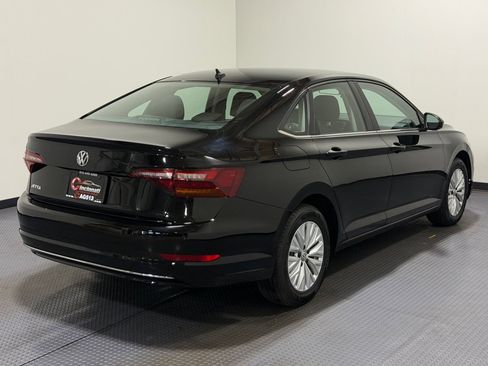 Used 2019 Volkswagen Jetta S w/ Driver Assistance Package FWD image 5