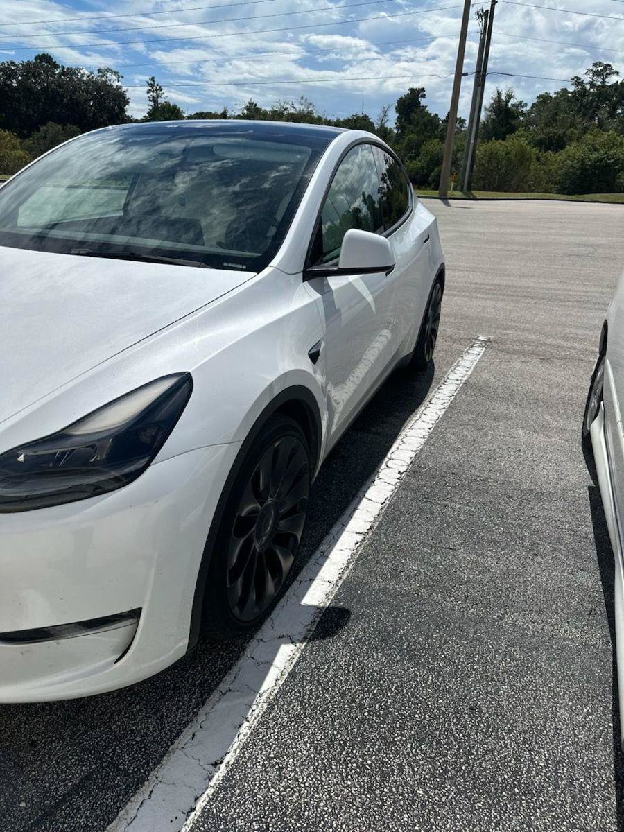 Used 2023 Tesla Model Y Performance AWD/4WD image 2