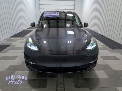 Used 2024 Tesla Model Y Long Range AWD/4WD image 6