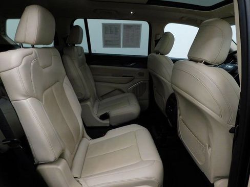 Used 2021 Jeep Grand Cherokee L Limited image 34