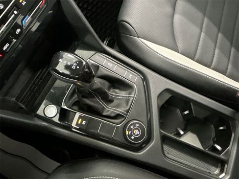 Certified 2025 Volkswagen Taos SEL image 26