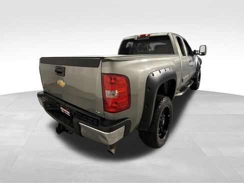 Used 2013 Chevrolet Silverado 2500 LT w/ Snow Plow Prep Package AWD/4WD image 10