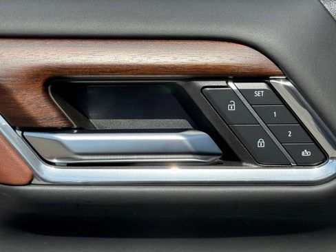 Used 2024 GMC Sierra 2500 Denali Ultimate image 22