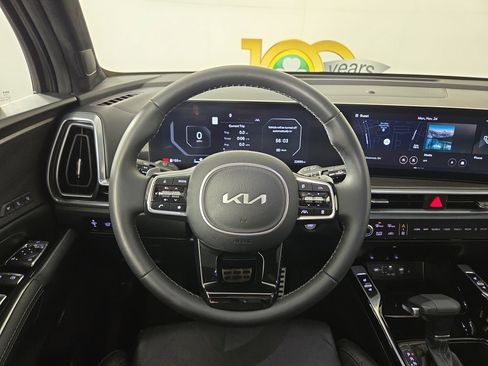 Used 2024 Kia Sorento SX Prestige image 15