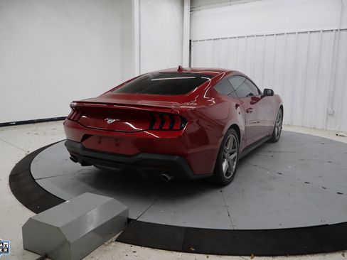 Used 2024 Ford Mustang Premium image 4