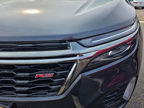 Used 2022 Chevrolet Equinox RS image 3