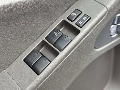 Used 2019 Nissan Frontier PRO-4X image 24