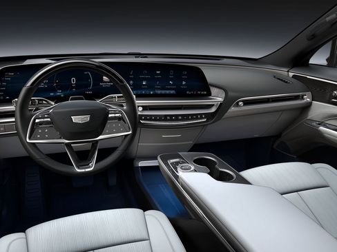 New 2026 Cadillac Lyriq Luxury AWD/4WD image 32