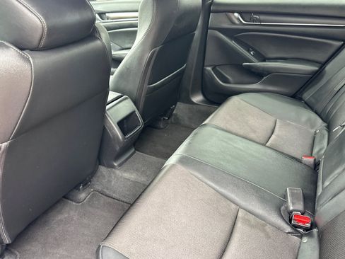 Used 2020 Honda Accord Sport image 24