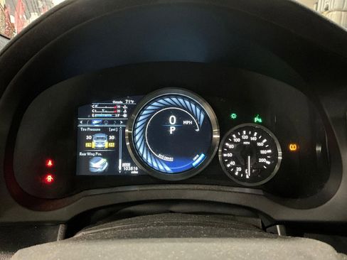 Used 2015 Lexus RC F w/ Premium Package RWD image 12