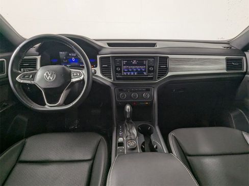 Used 2022 Volkswagen Atlas Cross Sport SE image 15