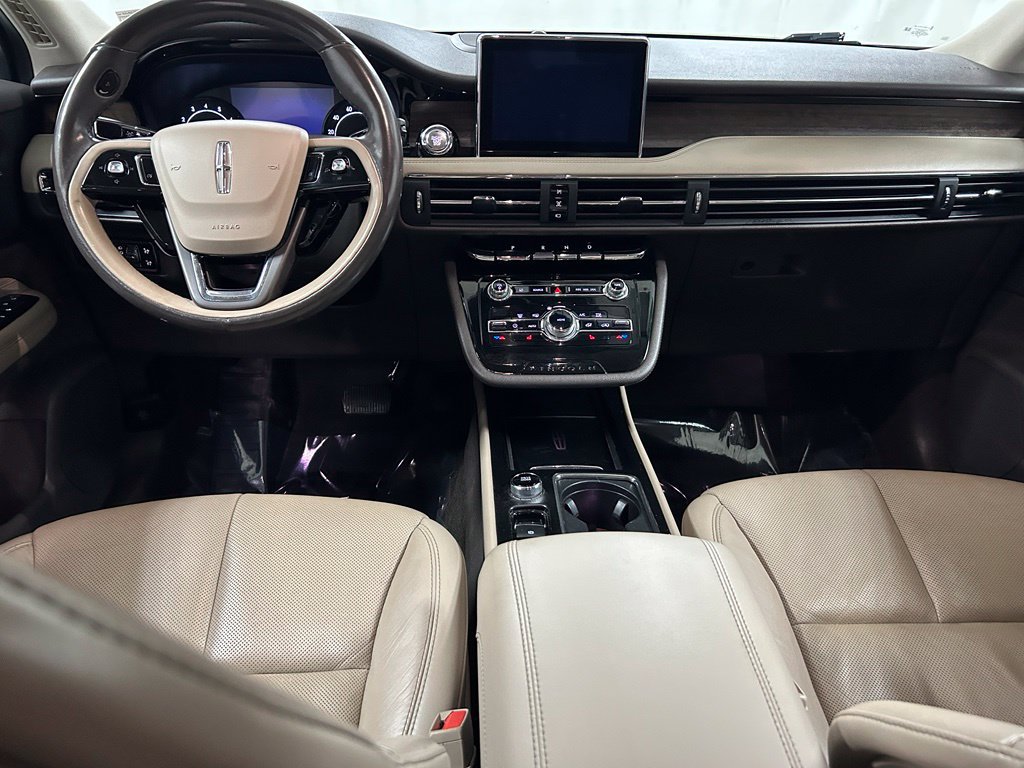Used 2020 Lincoln Corsair Reserve AWD/4WD image 16