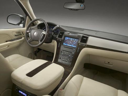 Used 2008 Cadillac Escalade AWD image 4