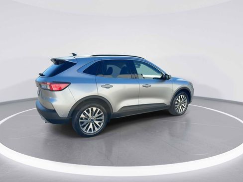 Used 2021 Ford Escape Titanium image 8