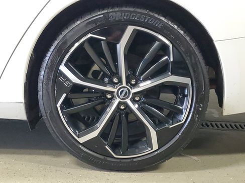 Used 2024 Nissan Altima 2.5 SR FWD image 6