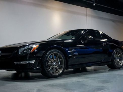 Used 2014 Mercedes-Benz SL 63 AMG image 3