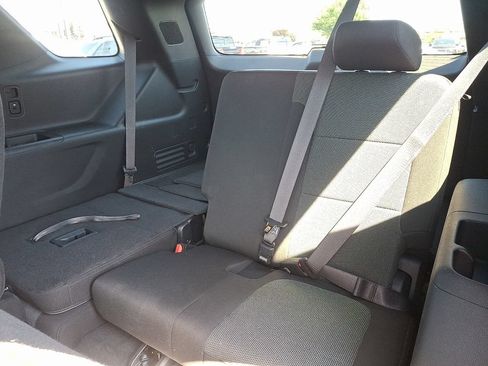 Certified 2023 Chevrolet Traverse LT FWD image 11