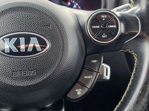 Used 2016 Kia Soul + w/ Designer's Package FWD image 28