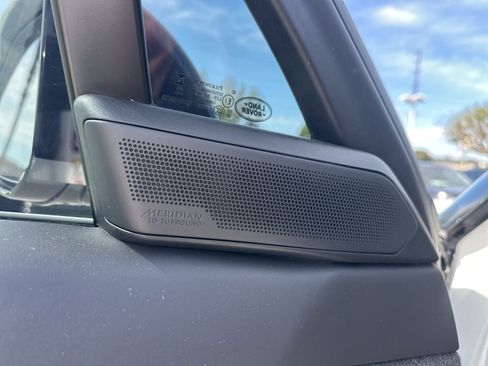 Used 2025 Land Rover Range Rover Sport Dynamic SE image 18