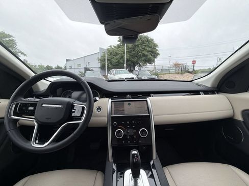 Used 2023 Land Rover Discovery Sport SE AWD/4WD image 18