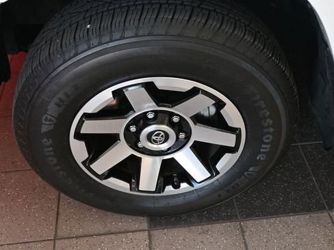 Certified 2020 Toyota 4Runner TRD Off-Road image 20