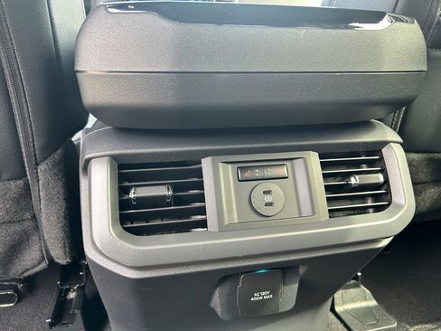 Used 2025 Ford F150 Lariat w/ Equipment Group 502A High image 35