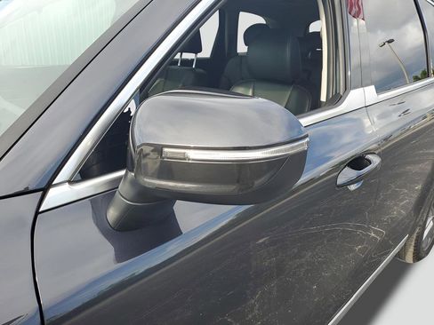 Used 2025 Kia Telluride LX FWD image 27