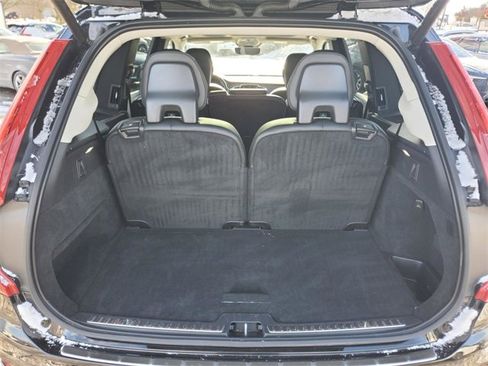 Used 2023 Volvo XC90 B5 Core w/ Protection Package Premier image 37