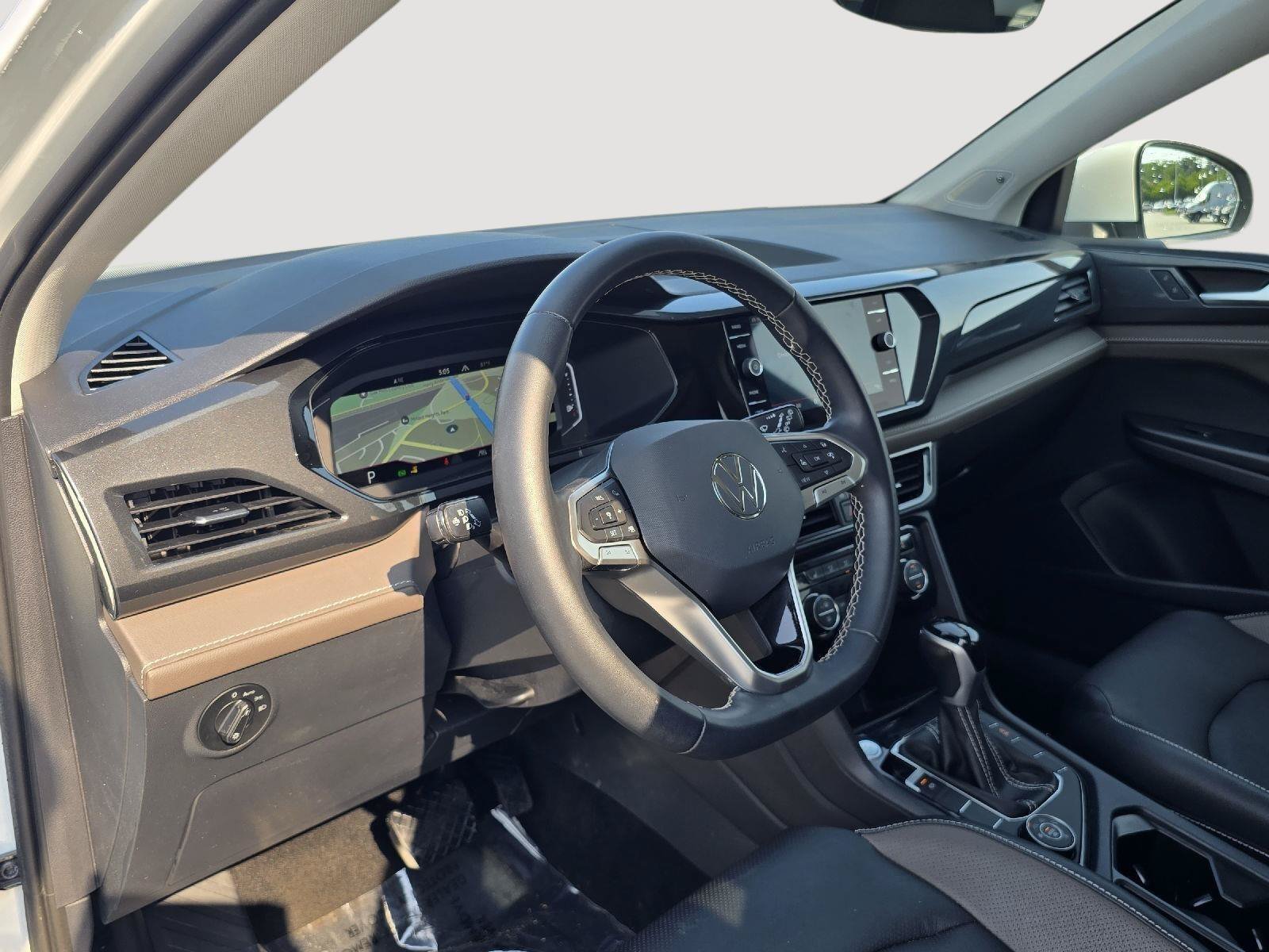 Certified 2023 Volkswagen Taos SEL AWD/4WD image 8